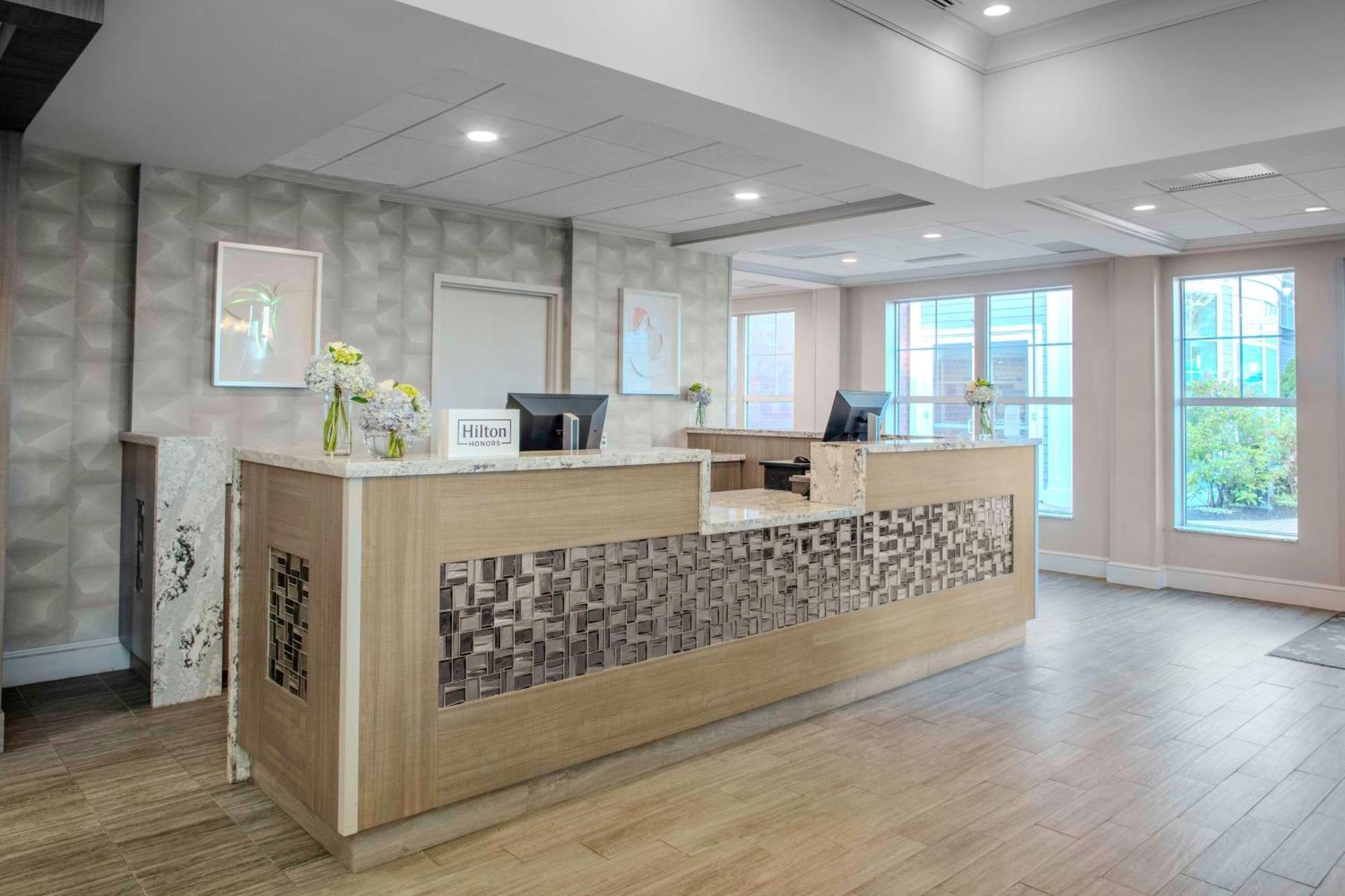 Hilton Garden Inn Freeport Downtown Exterior photo
