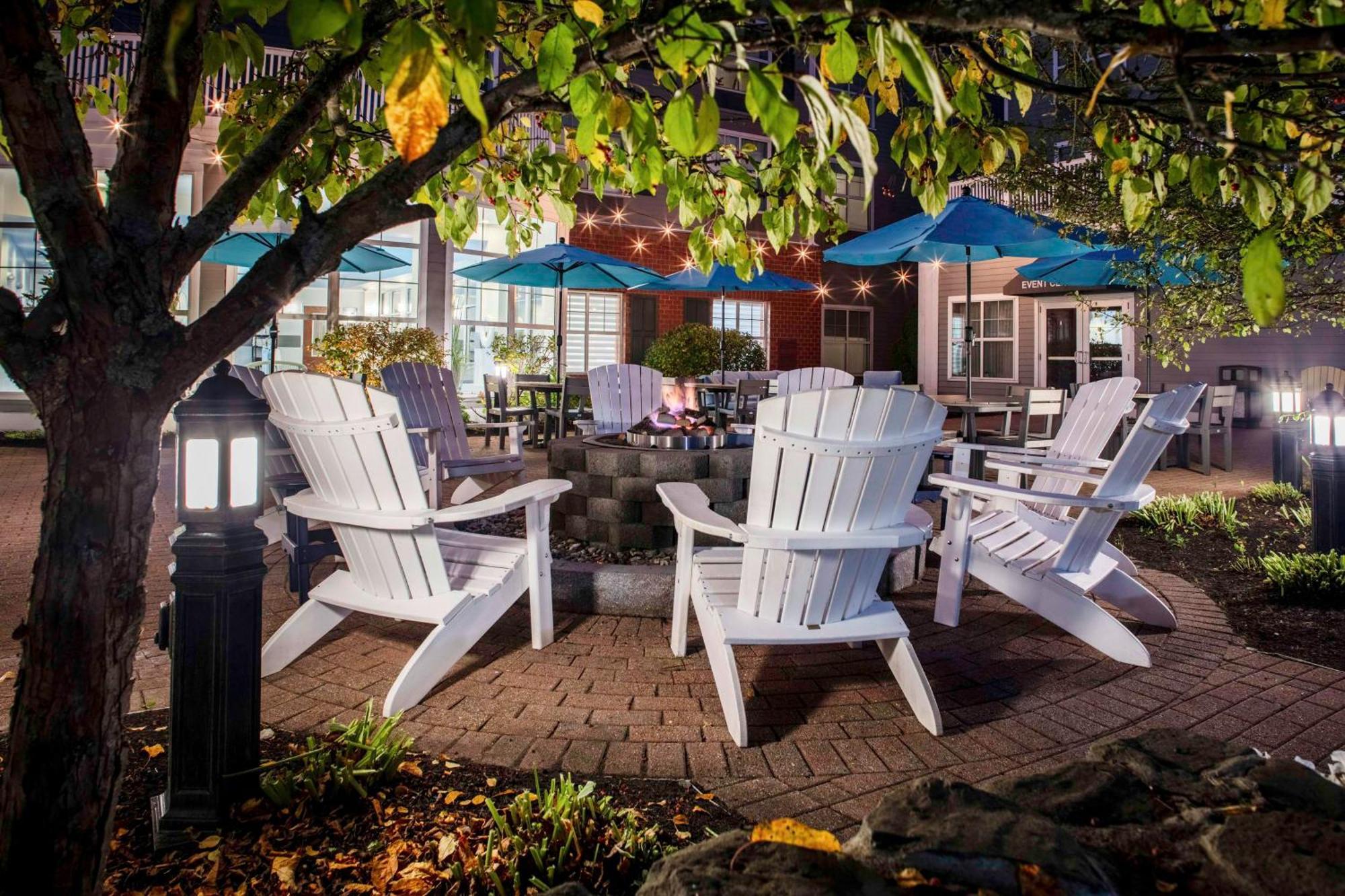 Hilton Garden Inn Freeport Downtown Exterior photo