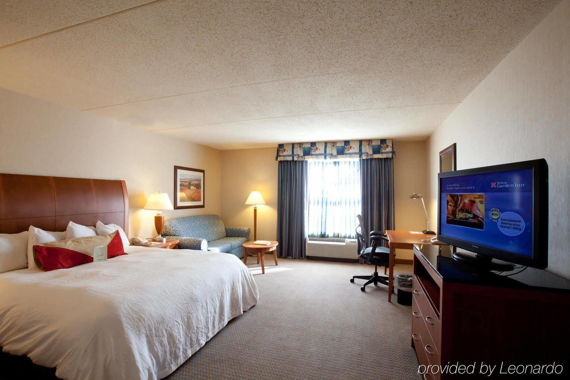 Hilton Garden Inn Freeport Downtown Room photo