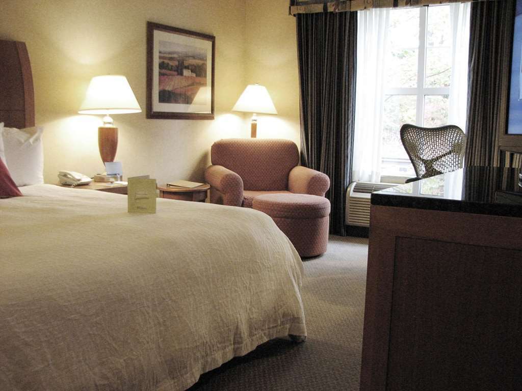Hilton Garden Inn Freeport Downtown Room photo